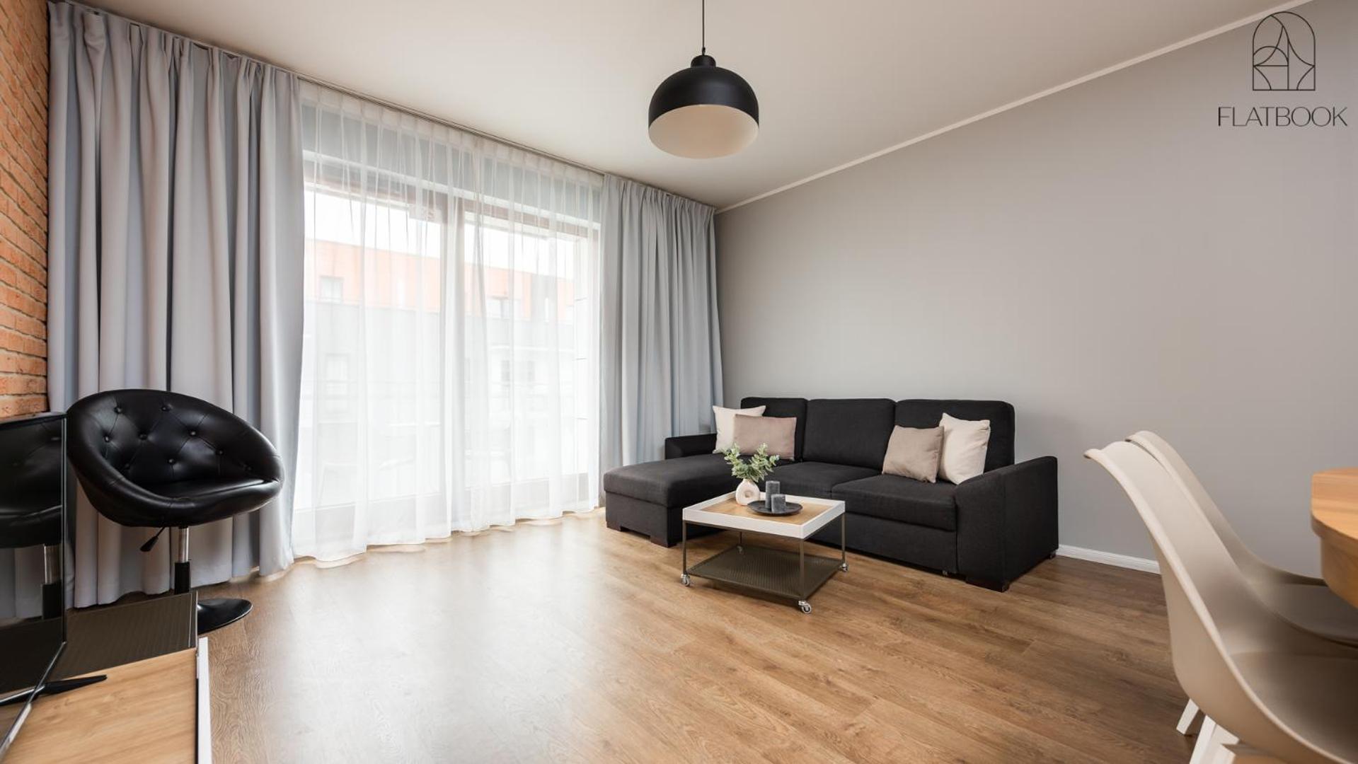 Jaglana With Parking & Apartament *